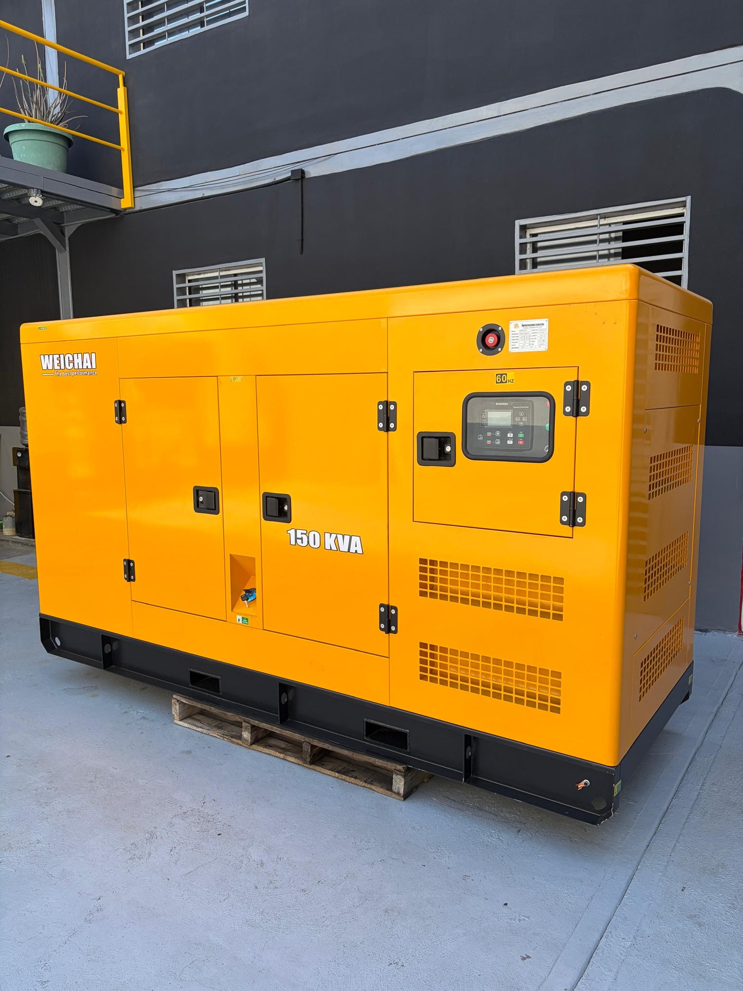 Planta eléctrica Weichai 150 kVA trifásica insonorizada Infinite Technology® - Respaldo automático Venezuela.