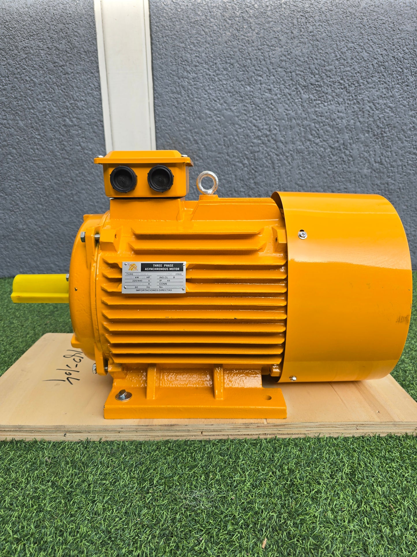 25 HP trifasico (baja)