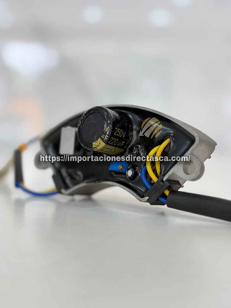 Regulador de voltaje AVR Media Luna 250V 220uF Infinite Technology® para plantas eléctricas.