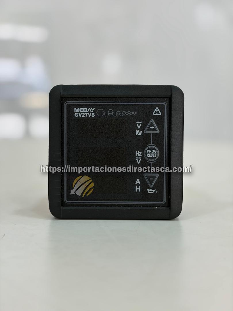 Interfaz digital del Controlador Mebay GV27VS Infinite Technology® mostrando lecturas de voltaje, frecuencia y horímetro.